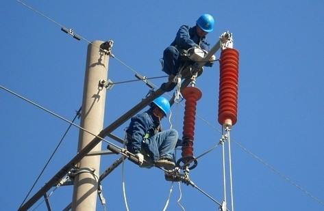 避雷器的工作原理，電力鐵塔避雷器，電力鐵塔廠家，電力鐵塔價格，避雷器價格